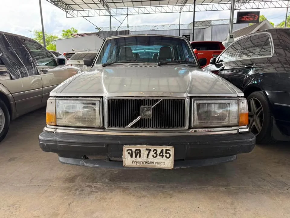 1983 Volvo 200 Series 3