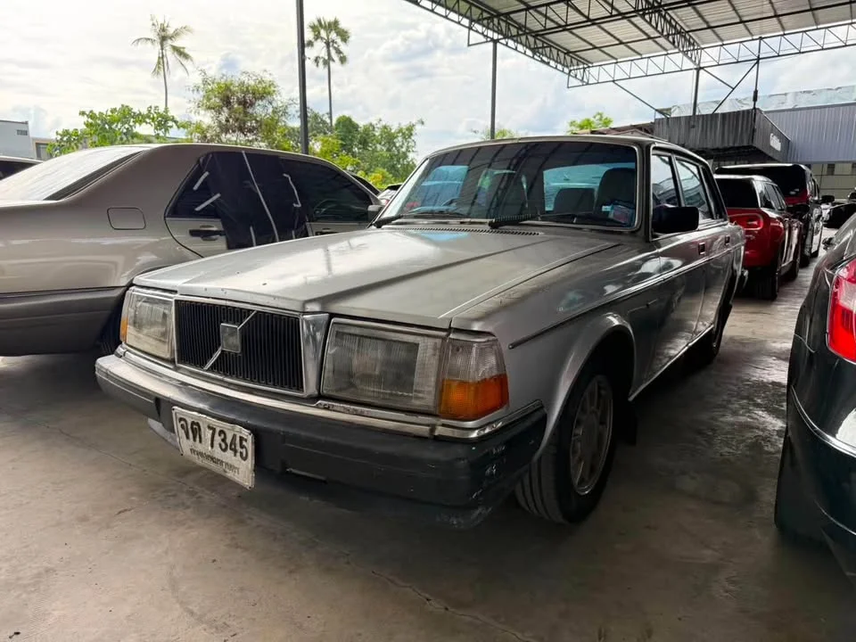 1983 Volvo 200 Series 2