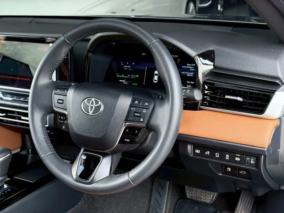 2025 Toyota Camry VIII (XV70) 2