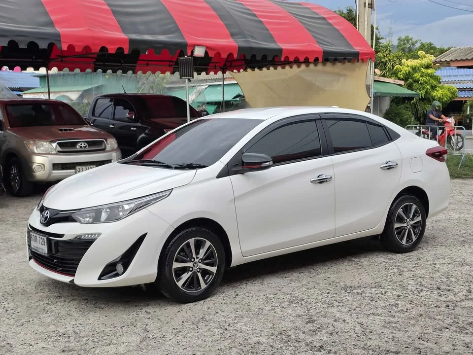 2018 Toyota Yaris ATIV III 3