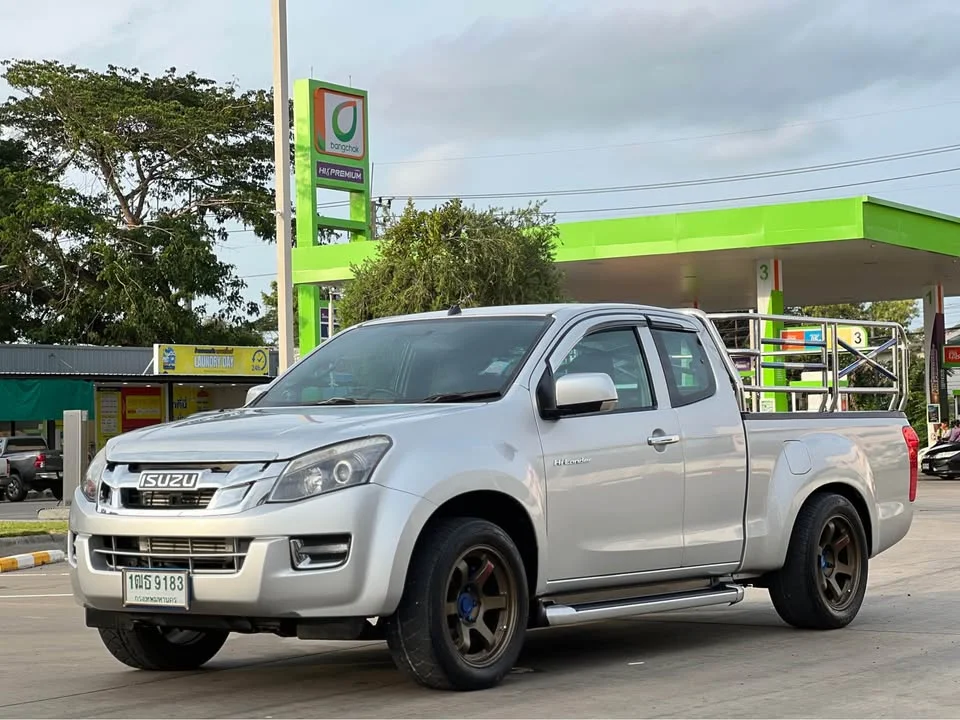 2015 Isuzu D-Max II (RT) 3