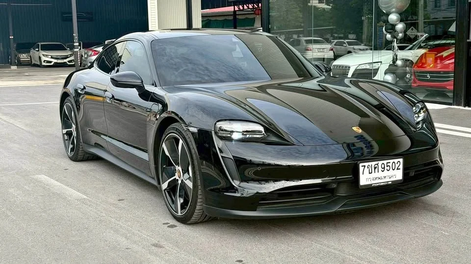 2021 Porsche Taycan 9J1 3