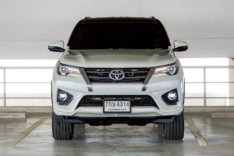 2018 Toyota Fortuner II 2