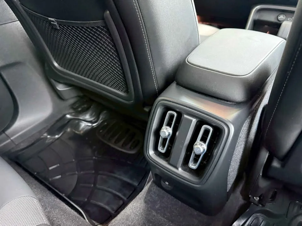 2024 Volvo XC40 3
