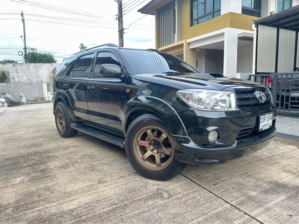 2009 Toyota Fortuner I 2