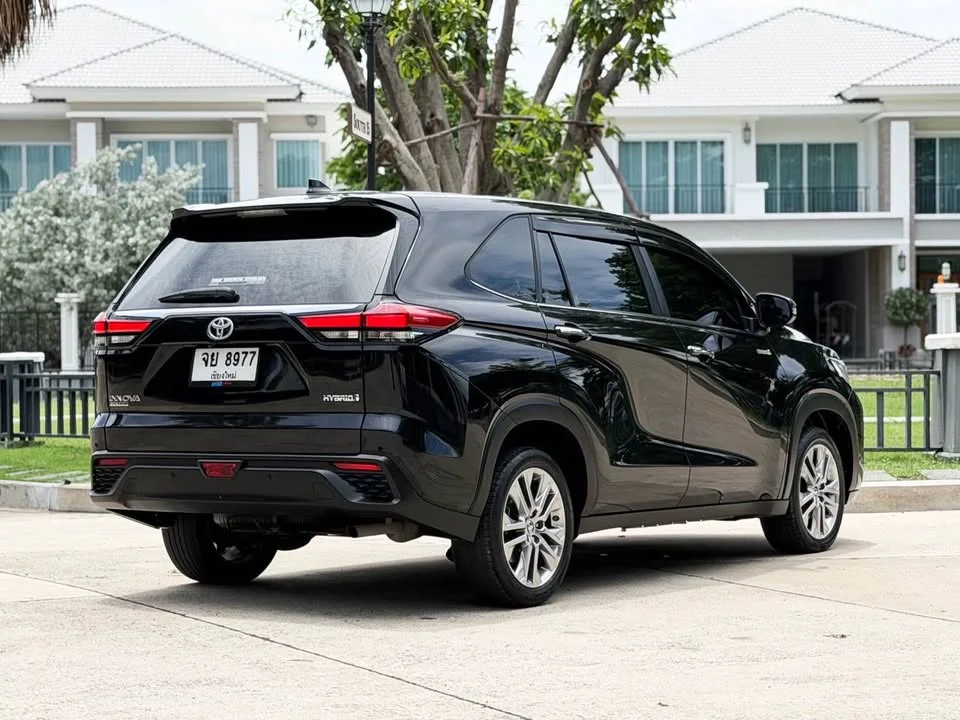 2024 Toyota Innova III 2