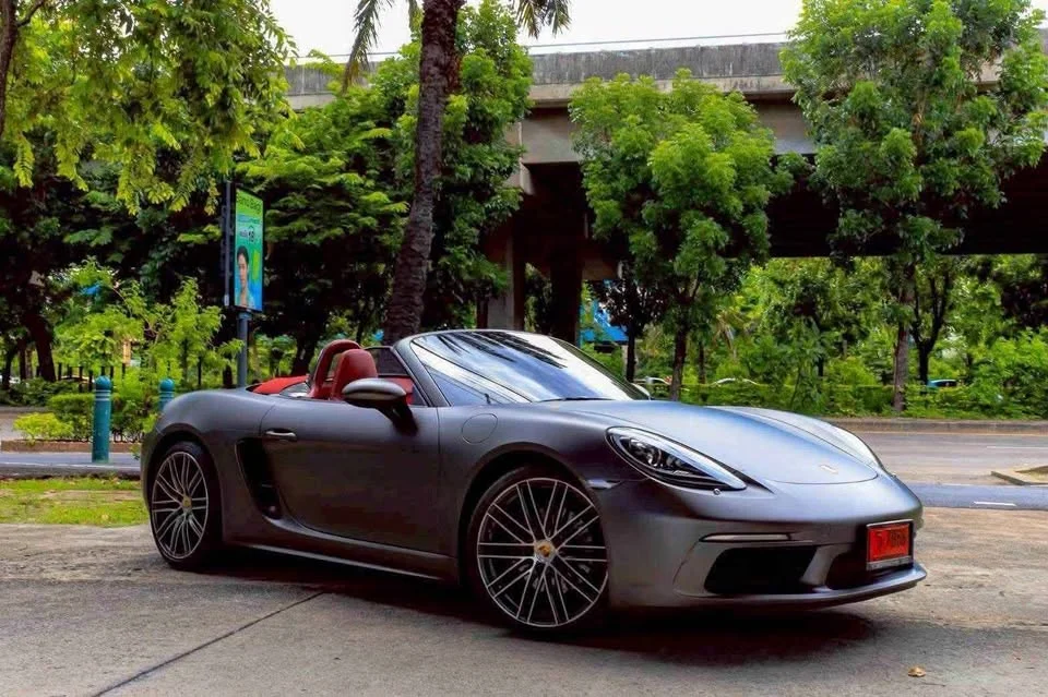 2017 Porsche 718 Boxster and Cayman IV 2