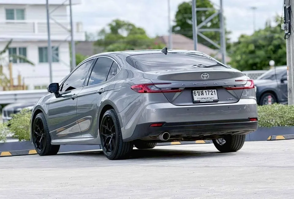 2025 Toyota Camry VIII (XV70) 2
