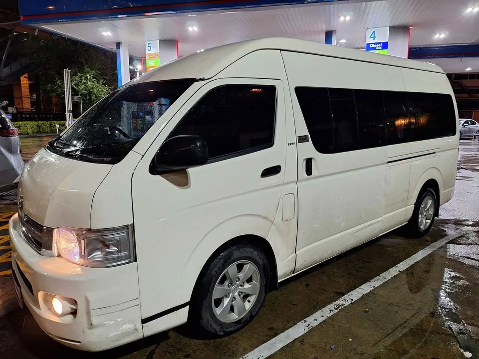 Toyota Commuter V (H200) 2
