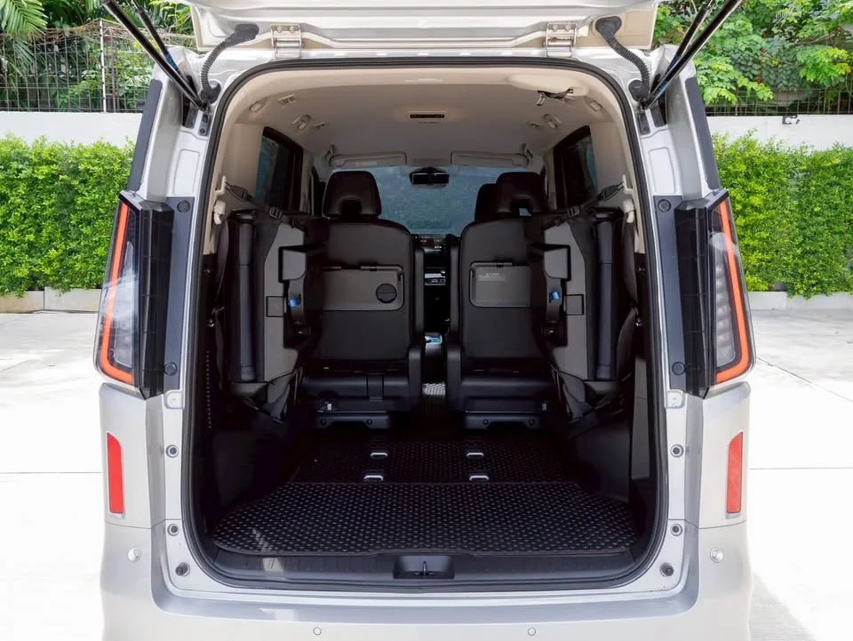 2025 Honda Stepwgn V 3