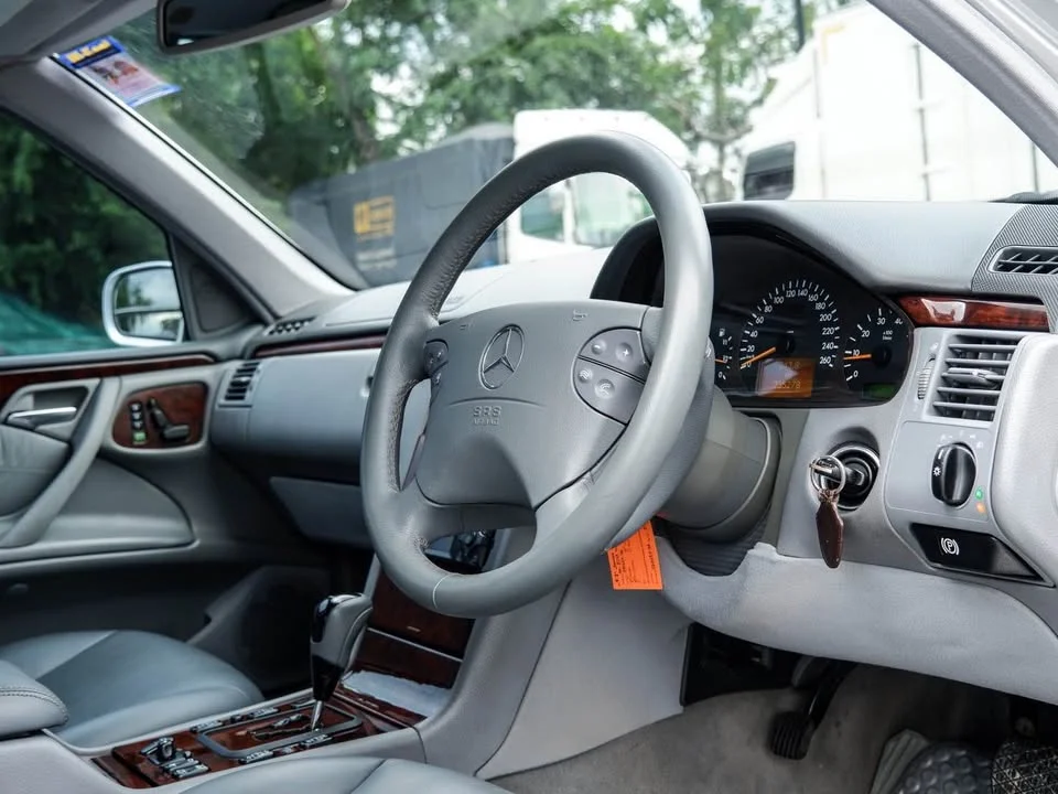 2002 Benz E-Class W210 3