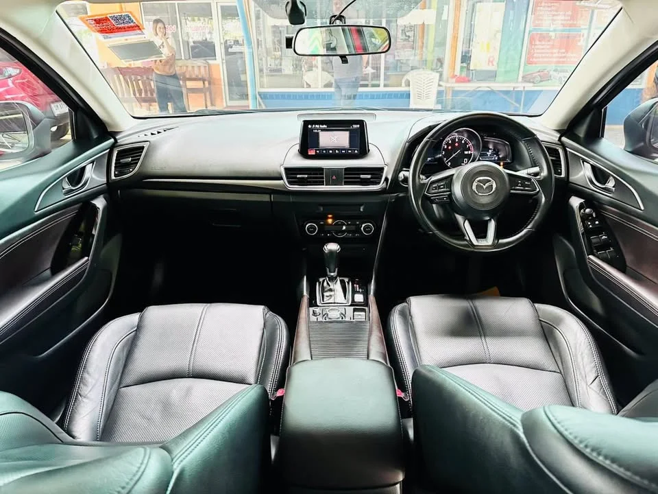 2019 Mazda 3 III 3