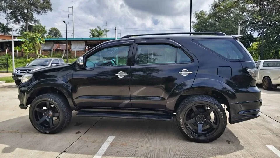 2007 Toyota Fortuner I 3