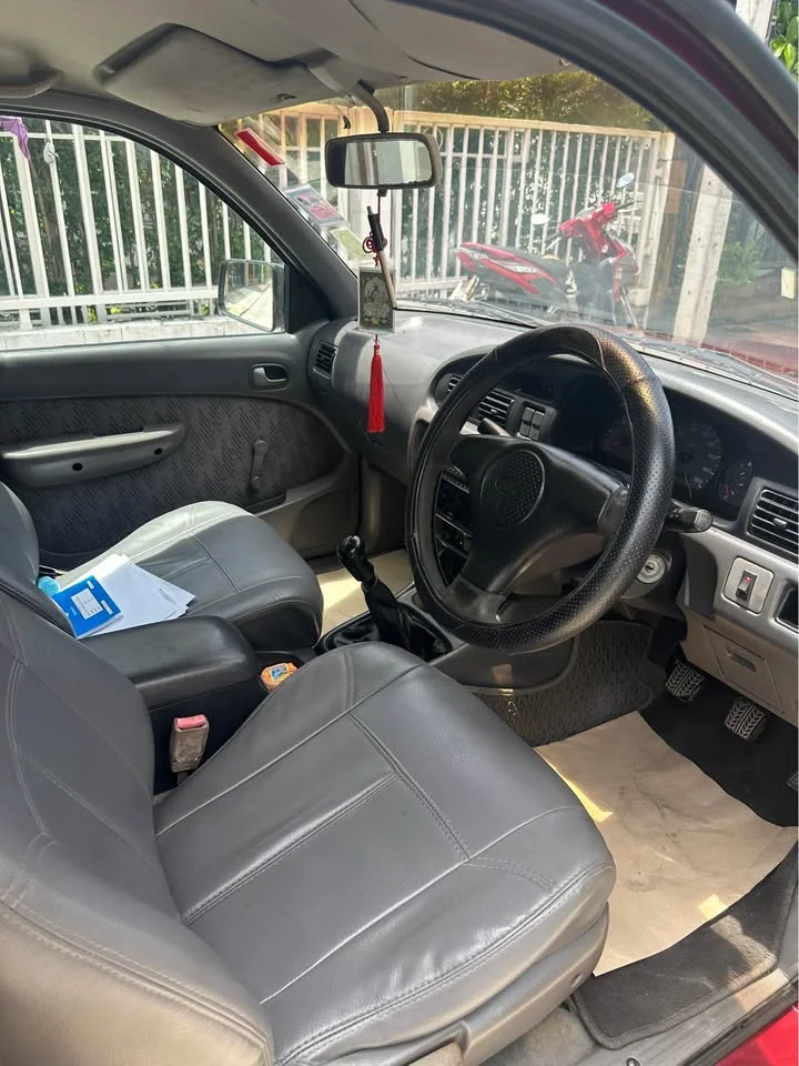 2000 Mazda 2500 Fighter V 3