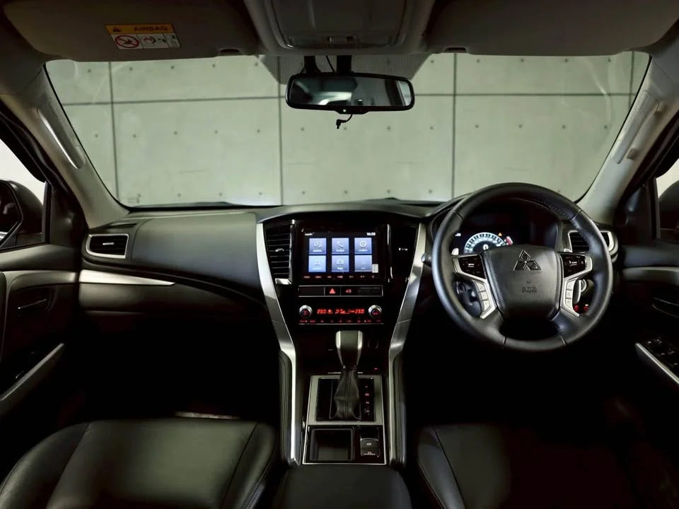 2023 Mitsubishi Pajero Sport III 2