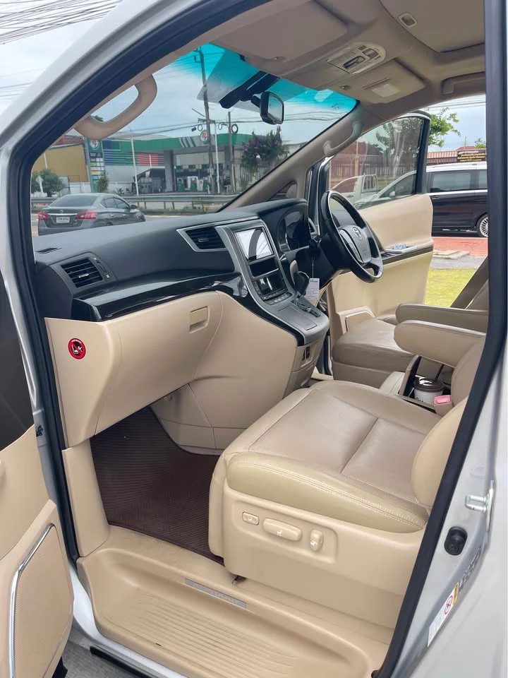 2012 Toyota Alphard, Vellfire II (AH20) 3