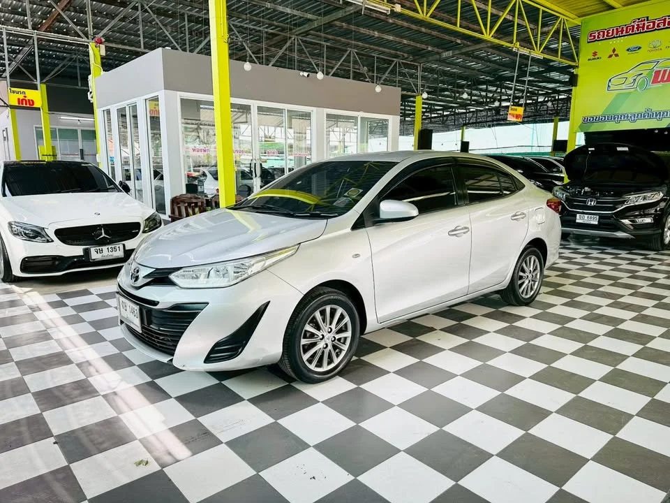 2018 Toyota Yaris ATIV III 3