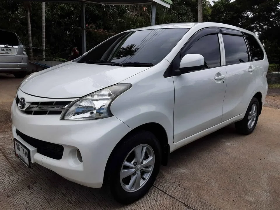 2015 Toyota Avanza II 3