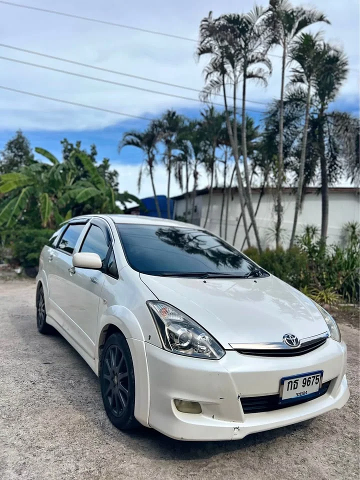 2008 Toyota Wish I 3