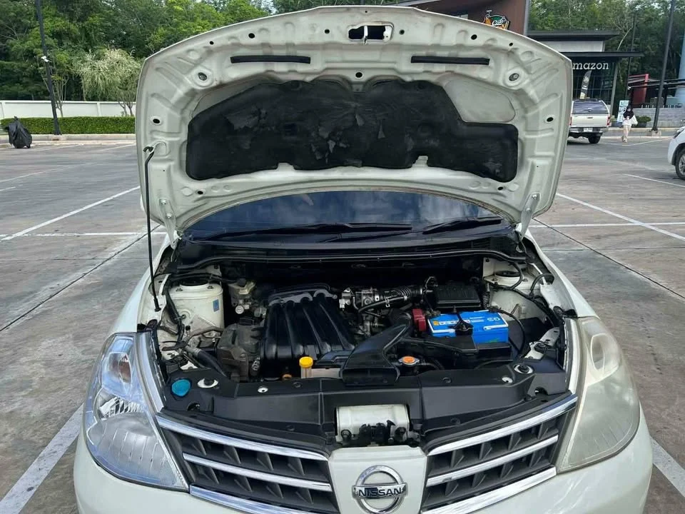 2010 Nissan Tiida I (C11) 3