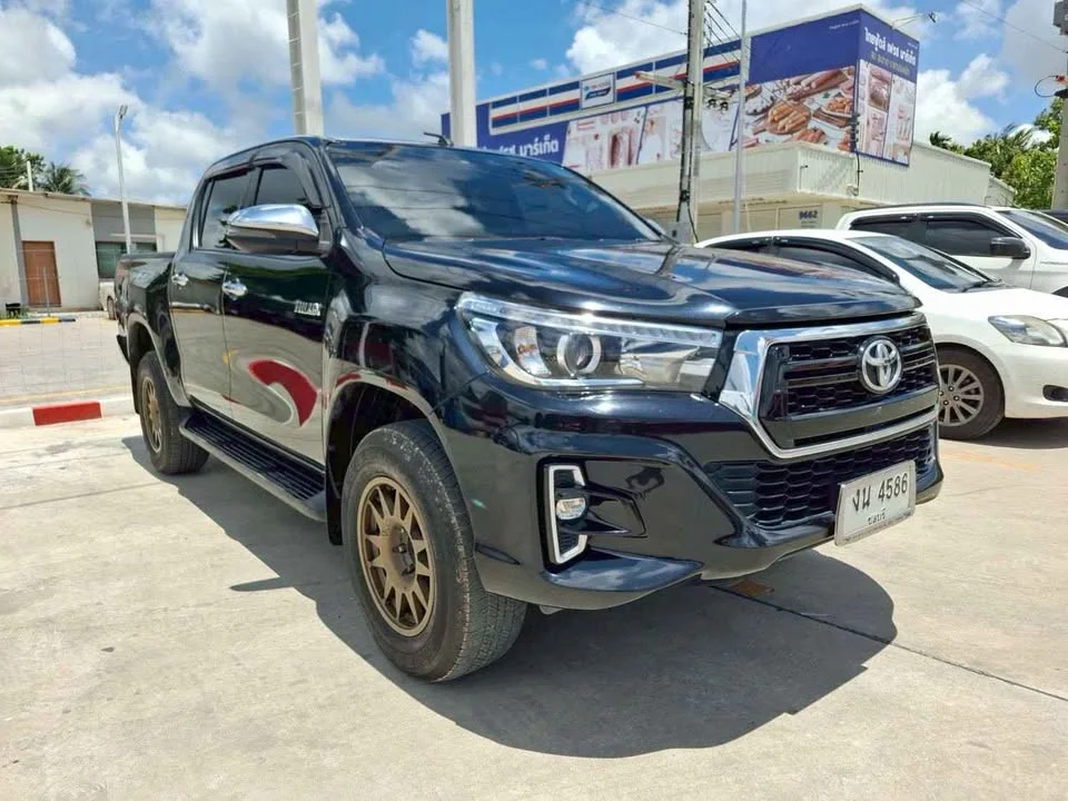 2018 Toyota Hilux VIII 2