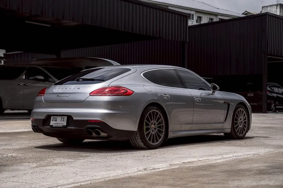 2014 Porsche Panamera I 3