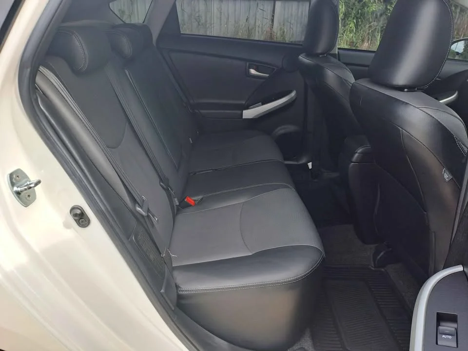 2013 Toyota Prius III 3