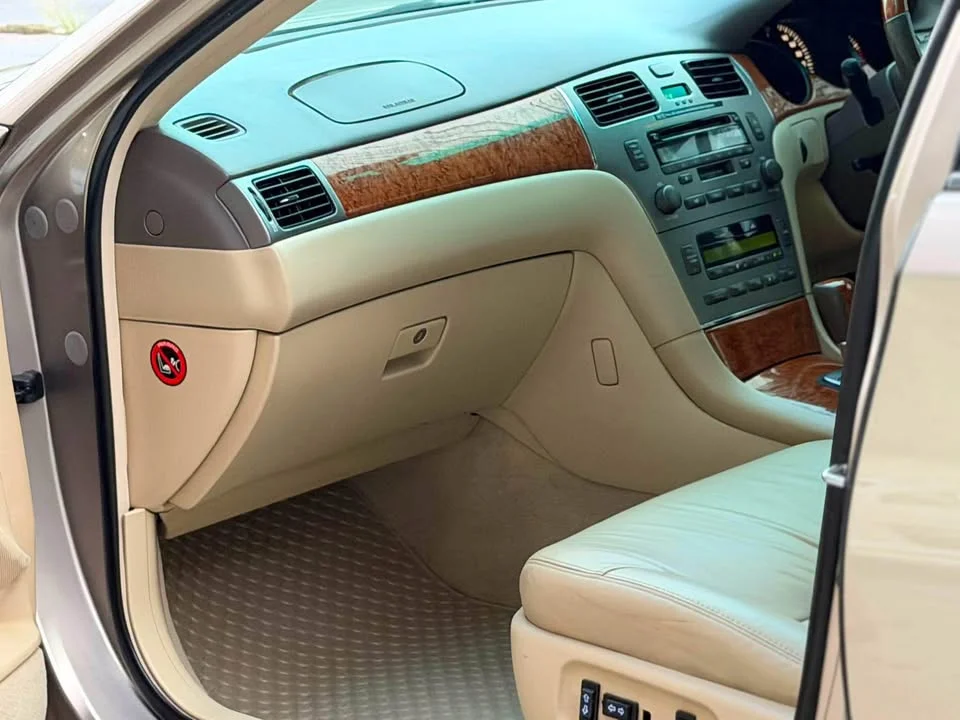 2005 Lexus ES IV 3