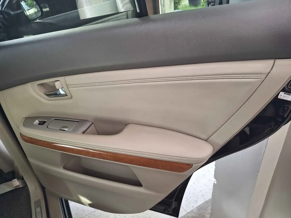 2004 Toyota Harrier II 3