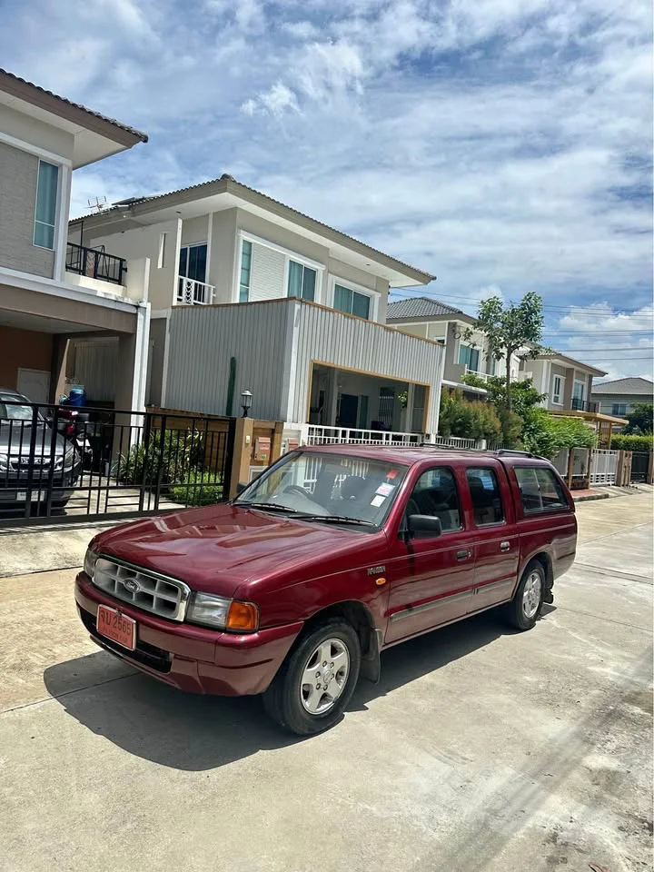 2000 Mazda 2500 Fighter V 3