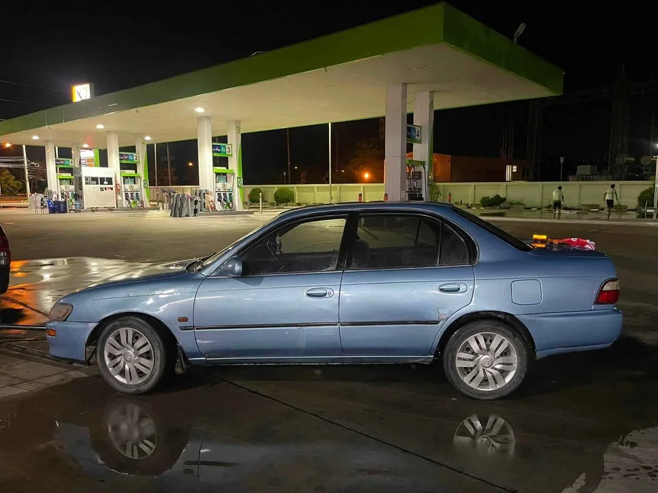 1994 Toyota Corolla Altis VII (E100) 2
