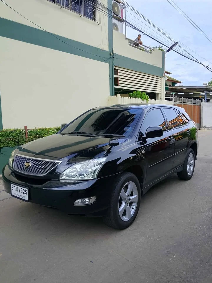 2005 Toyota Harrier II 3
