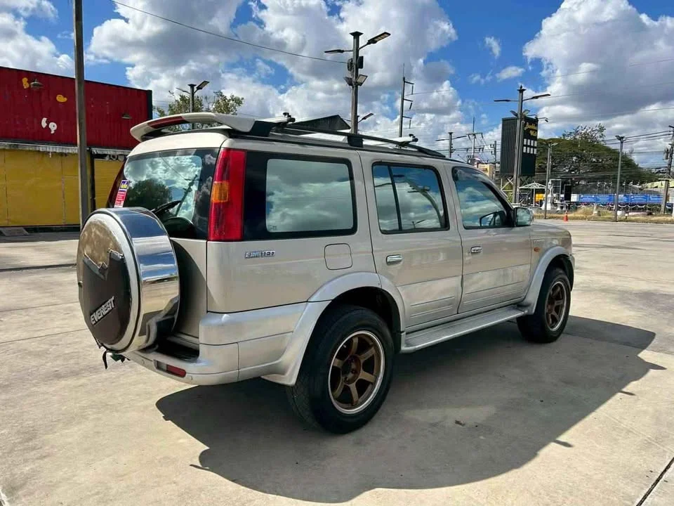 2003 Ford Everest I 3