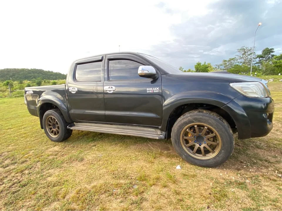 2012 Toyota Hilux VII 3