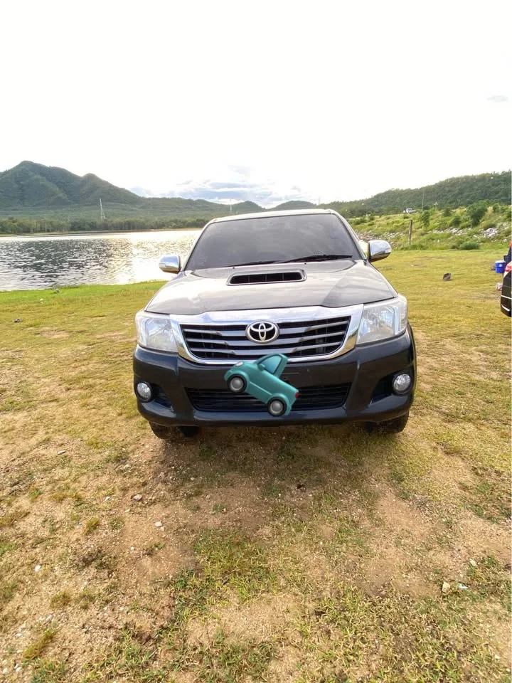 2012 Toyota Hilux VII 2