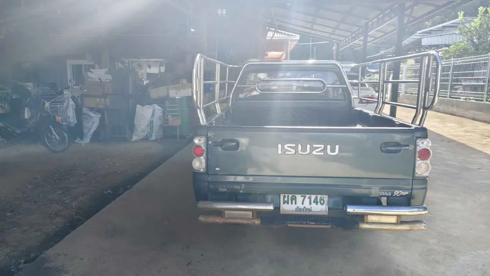 2538 Isuzu TFR III 3