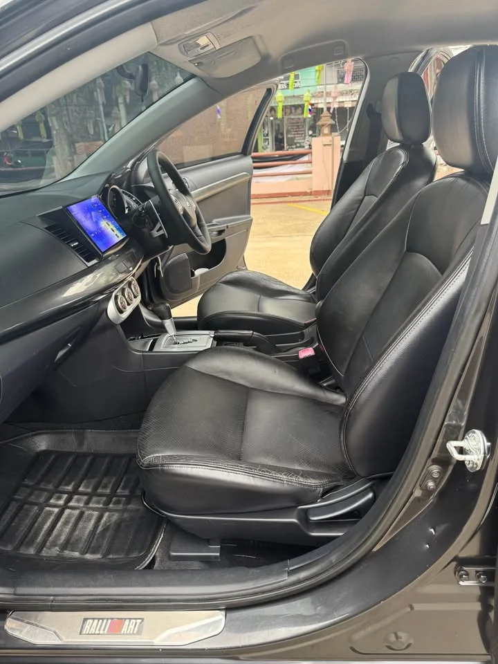 2010 Mitsubishi Lancer IX 2