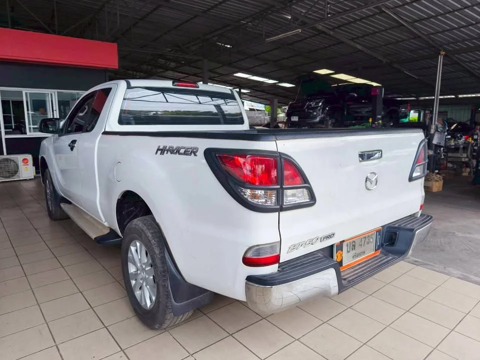 2012 Mazda BT-Series II 3