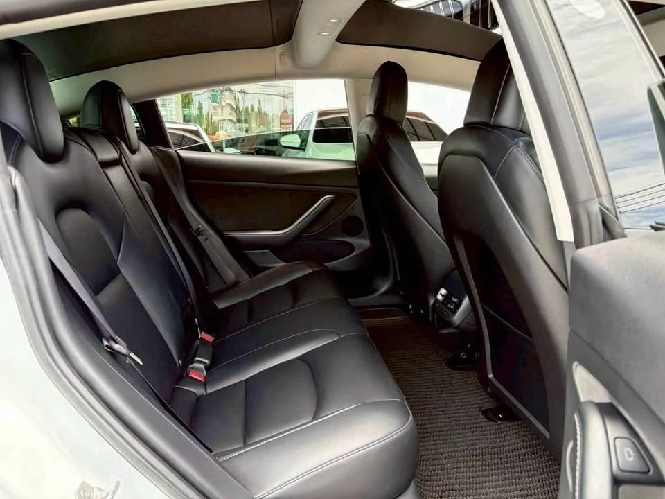 2022 Tesla Model 3 2