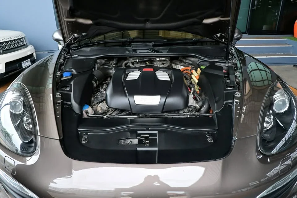 2014 Porsche Cayenne II 3