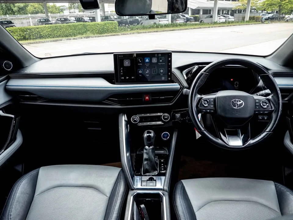 2026 Toyota Yaris Cross AC200 3