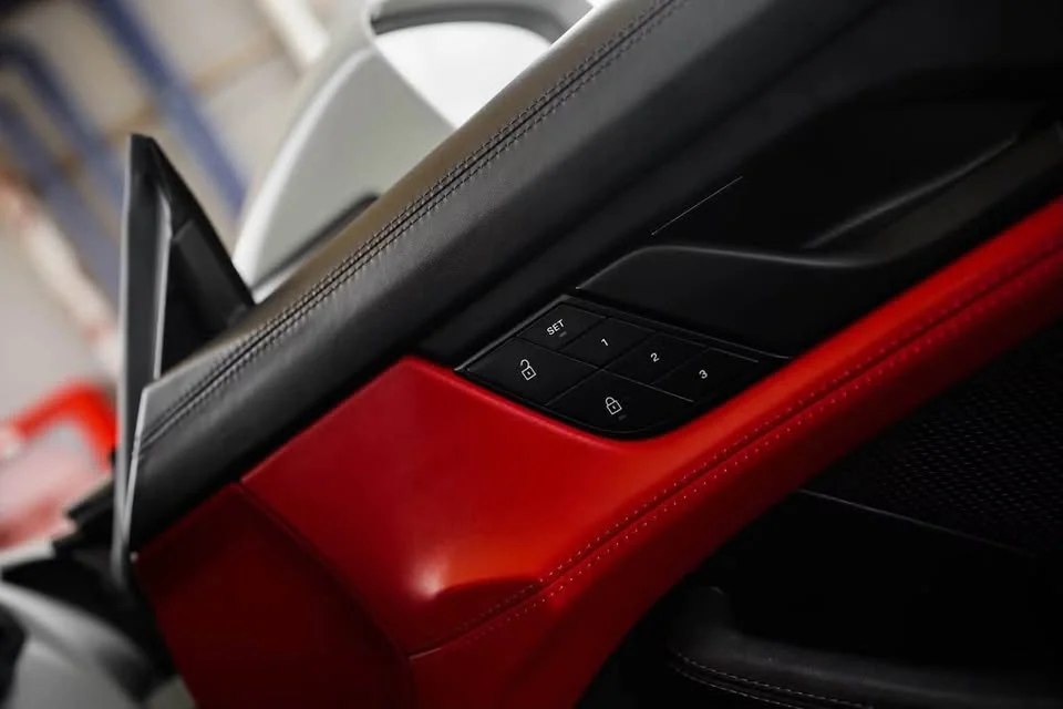 2023 Porsche Taycan 9J1 2