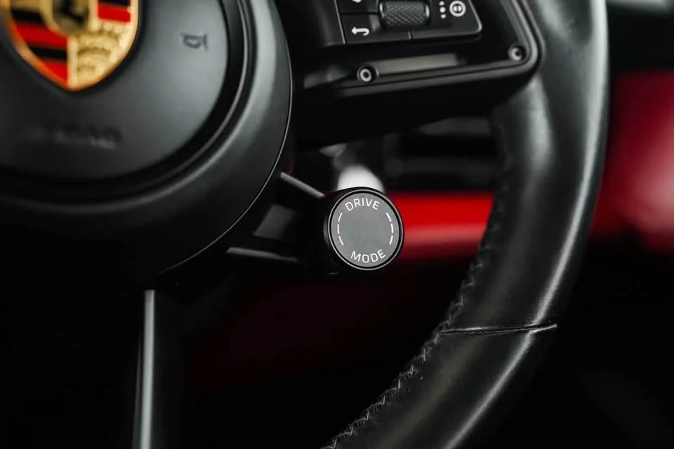 2023 Porsche Taycan 9J1 3