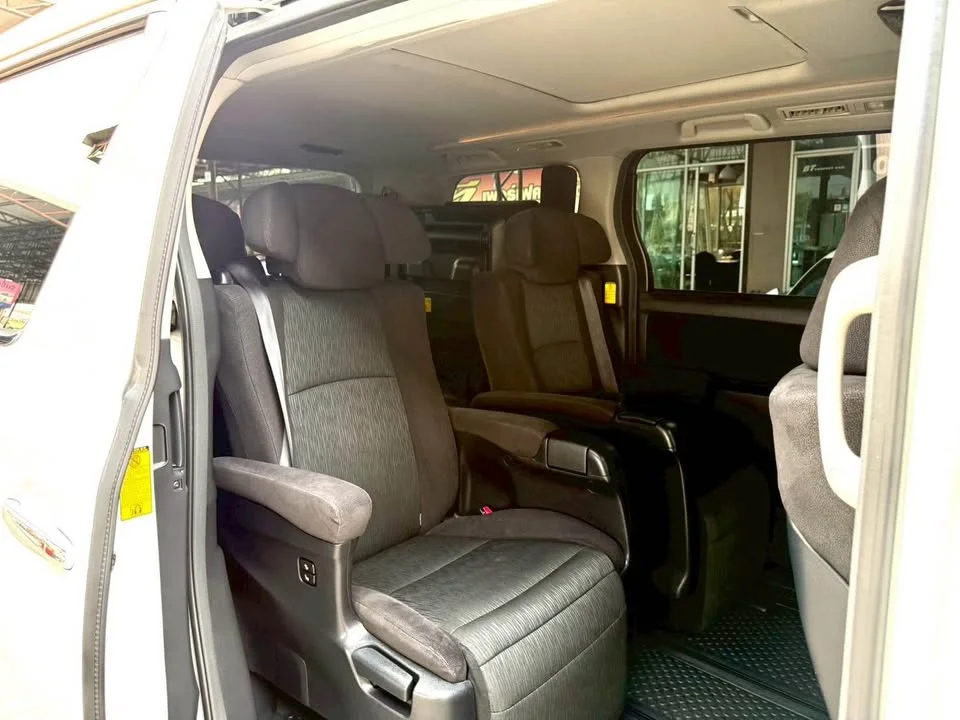 2013 Toyota Alphard, Vellfire II (AH20) 3