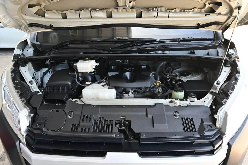 2022 Toyota HiAce VI (H300) 2