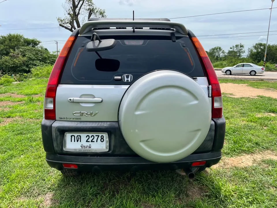 2003 Honda CR-V II 3