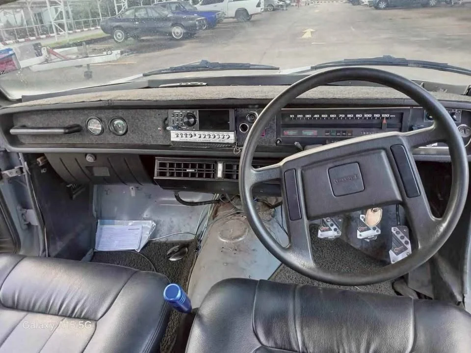 1990 Volvo 200 Series 2