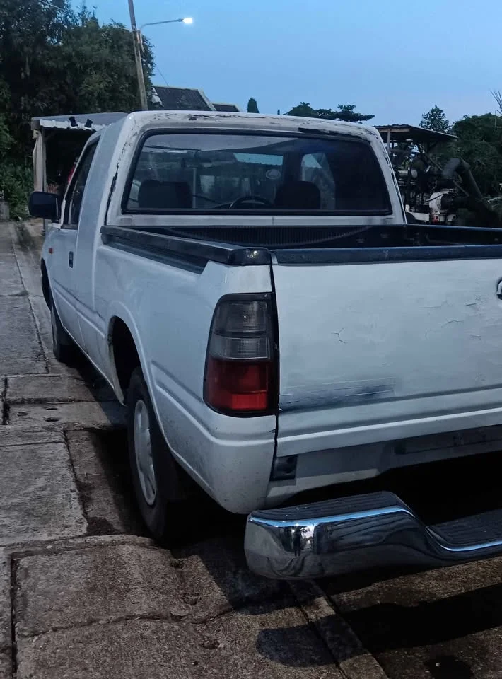 2001 Isuzu Faster Dragon Eyes III 2