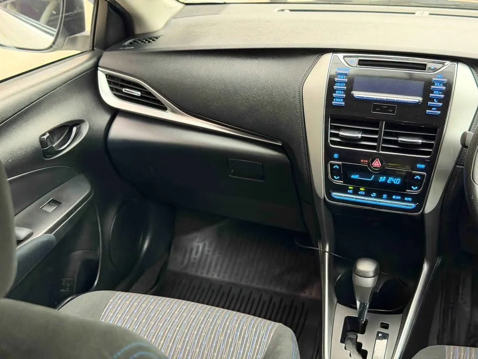 2018 Toyota Yaris ATIV III 3