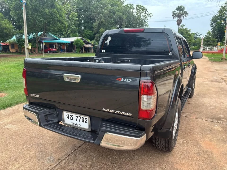 2004 Isuzu D-Max I 3